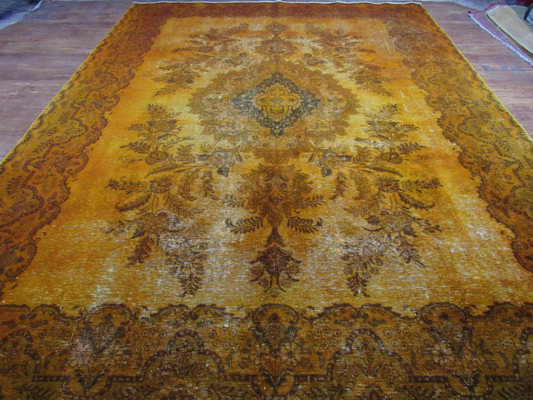 فرش وینتیج صبا دستباف ۹ متری طلایی تبریز مدرن