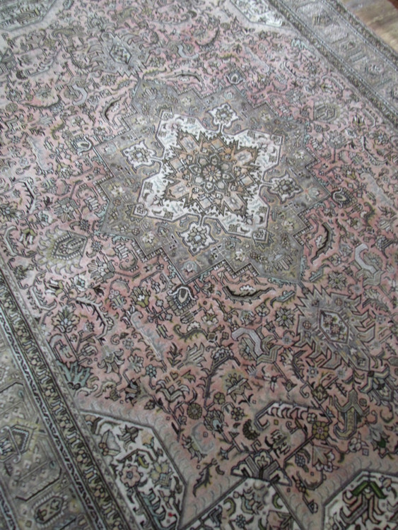 فرش وینتیج صبا دستباف ۹ متری جفت کرم پیازی تبریز نقشه هریس