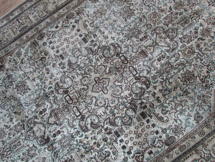 فرش وینتیج صبا دستباف ۶ متری کرم نقشه هریس تبریز